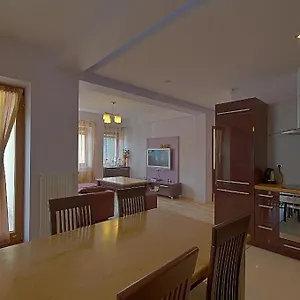 apartament-monia.zakopanehotels.org/